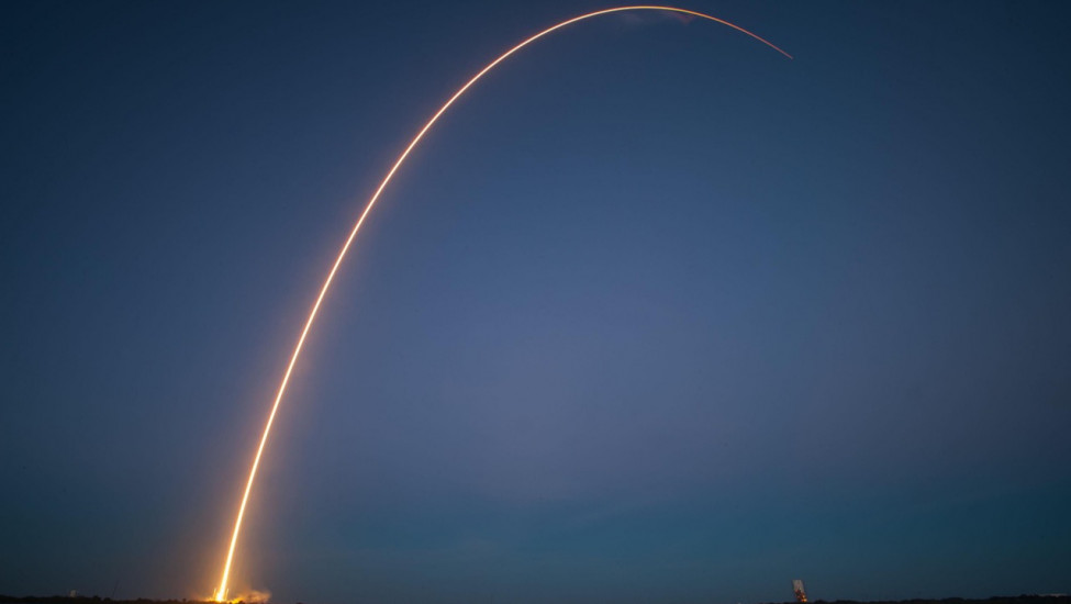 banque/largeur-975/rocket-launch-693236-1280.jpg